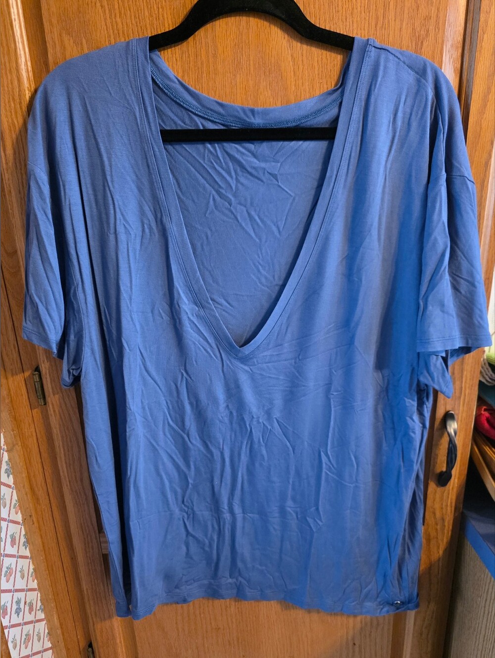 Buffbunny Deep V-Neckpump Cover Large NWOT Denim Blue